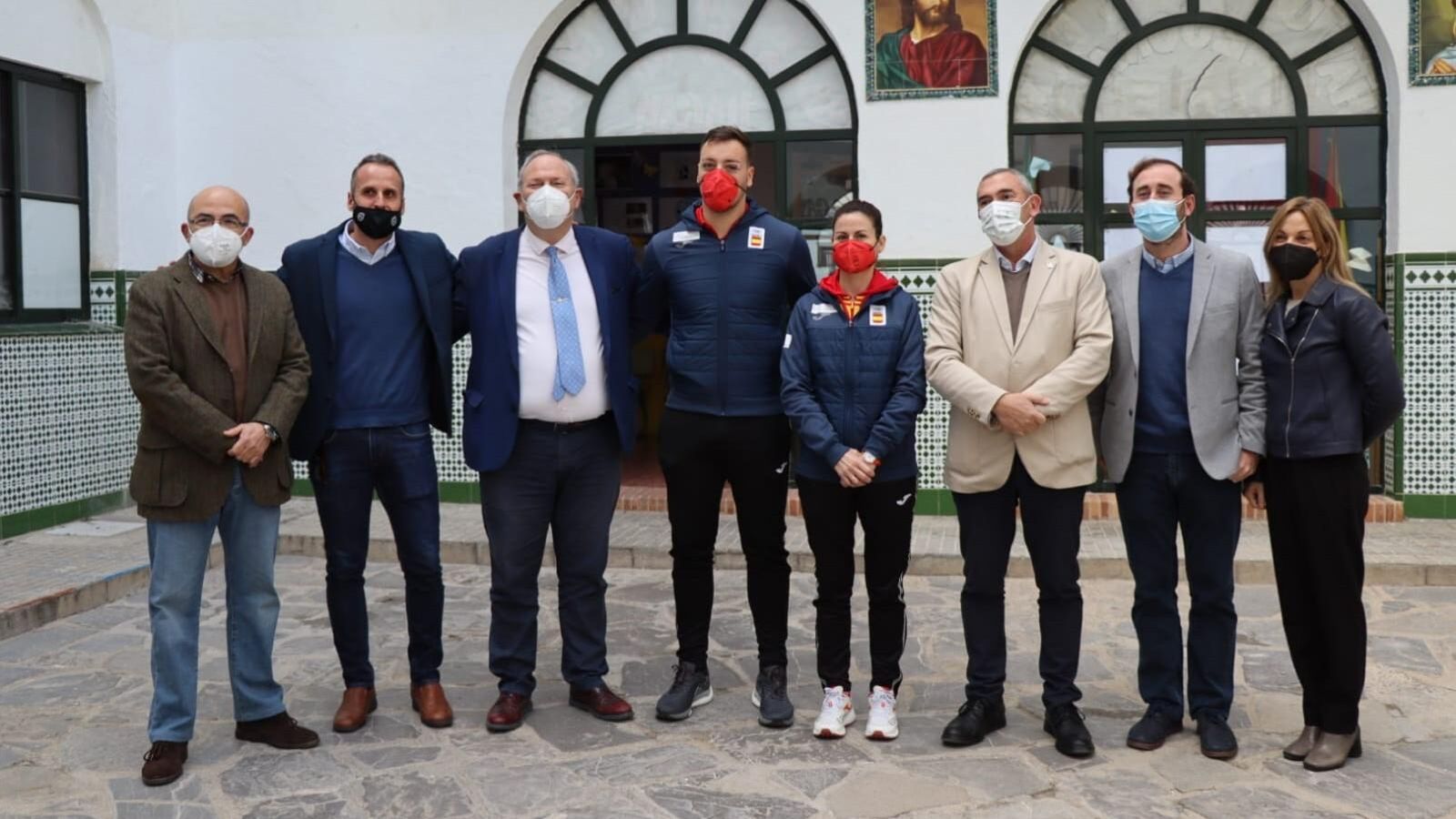 Participantes en la presentación de la campaña Todos Olímpicos que hoy ha tenido lugar en el colegio Almirante Laulhé.