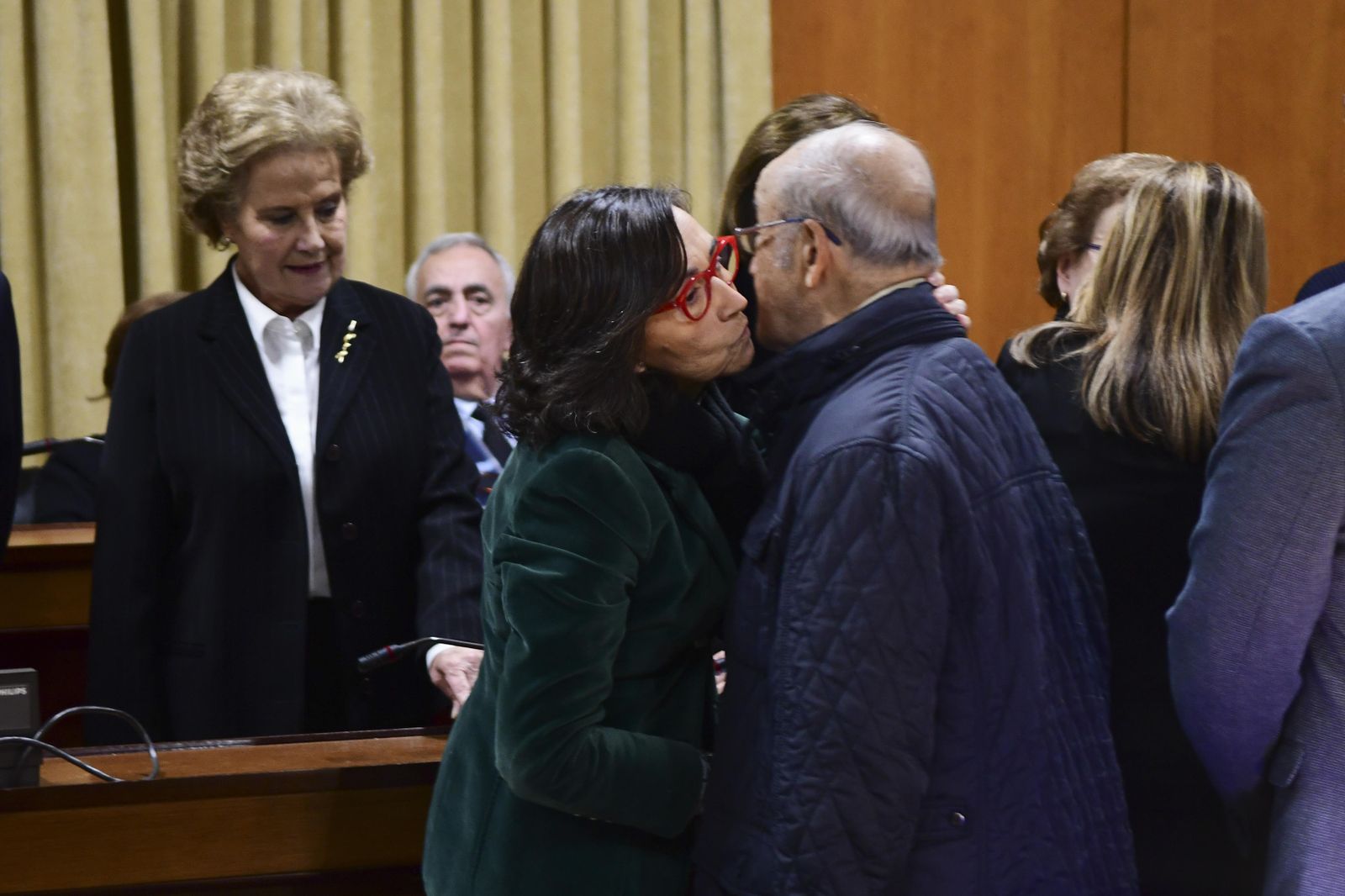 Las imágenes de la capilla ardiente de Pablo García Baena