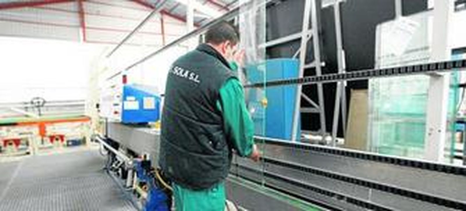 F. Sola, puntera en Andalucía en el trabajo sobre vidrio