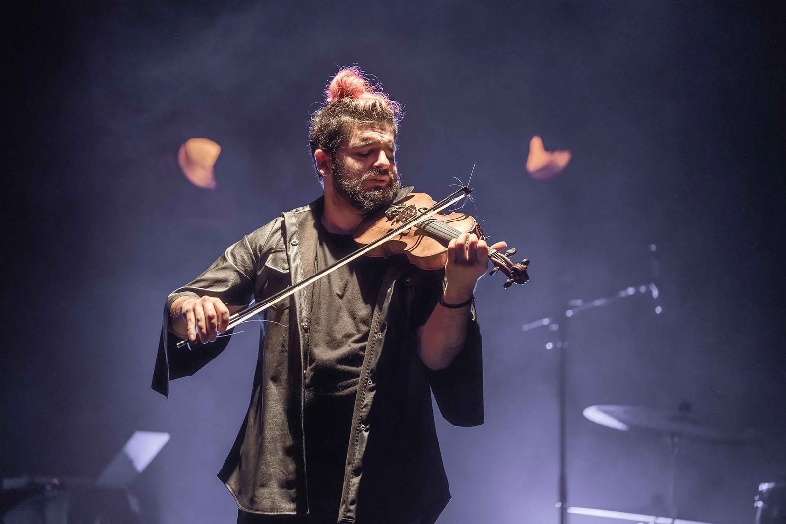 Strad, el violinista rebelde actúa en Roquetas.