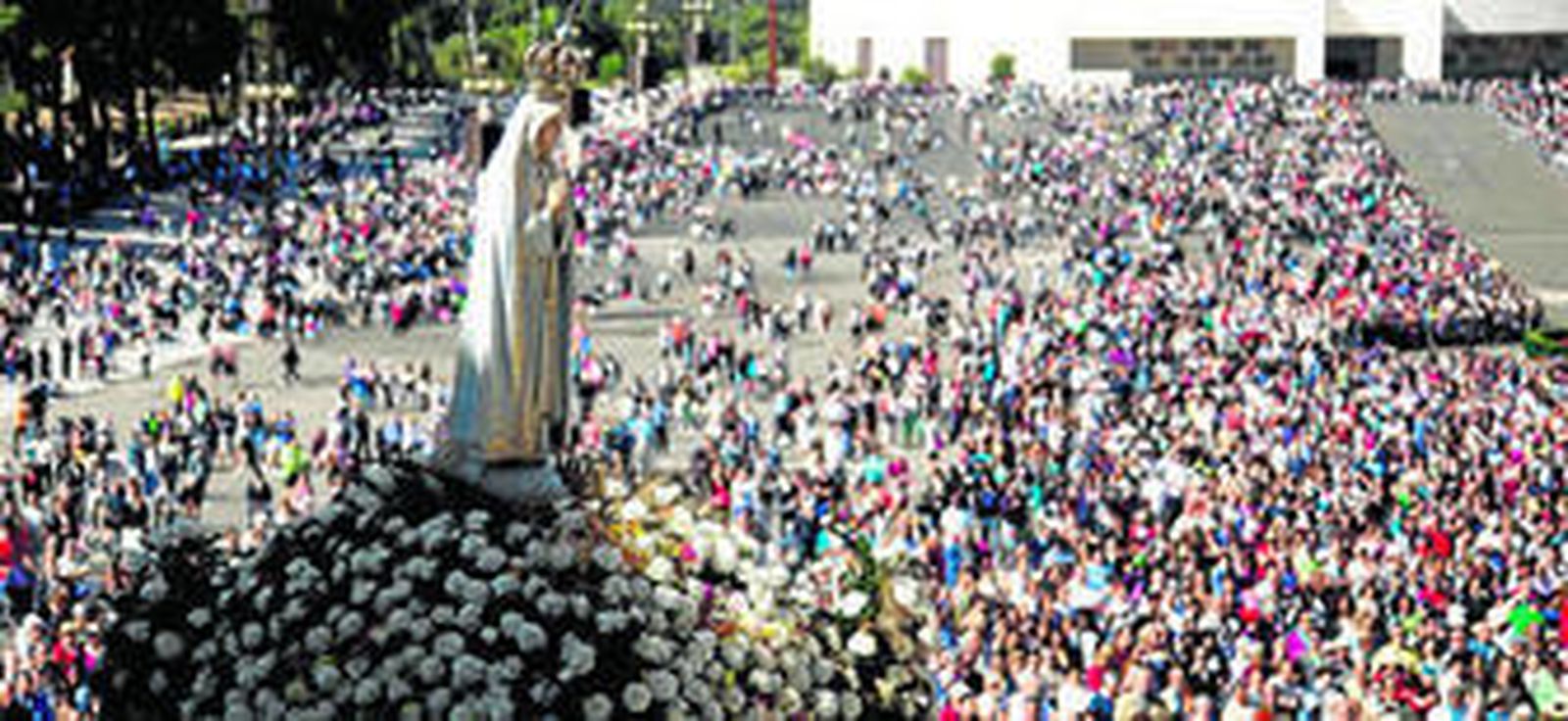 Manuel Suárez (en el centro), con Jenaro Contrera y Rafael Pérez.