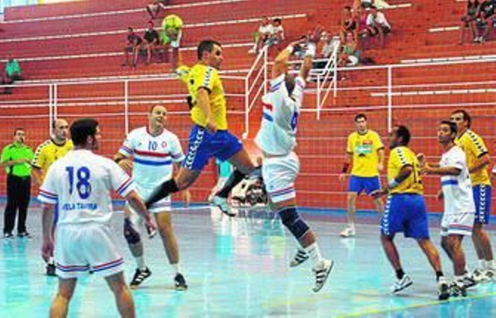 La hora de la verdad comienza este fin de semana para el conjunto moguereño, con su debut en la Liga.