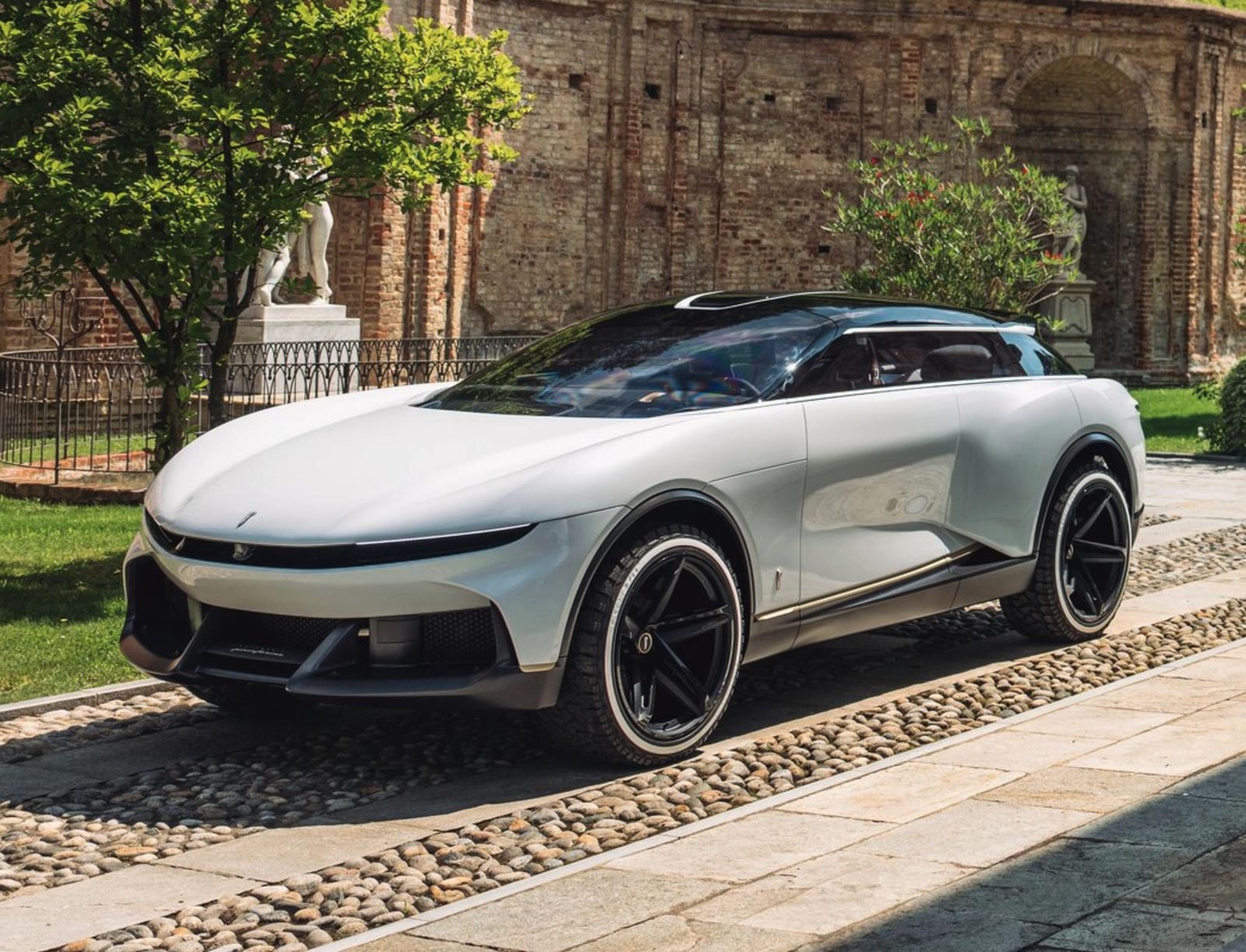 Pininfarina Pura Vision, un viaje del pasado hacia el futuro