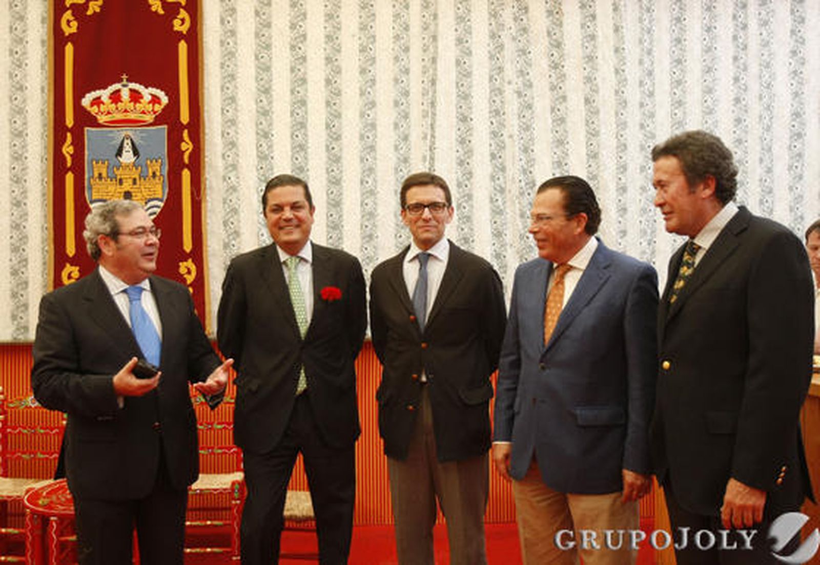 Constante Bueno, Elías Castilla, del concesionario de Volkswagen, Antonio Benitez, José Luis Tejada y José María Morillo, en la Caseta Municipal. 

Foto: Andr?Mora /Fito Carreto