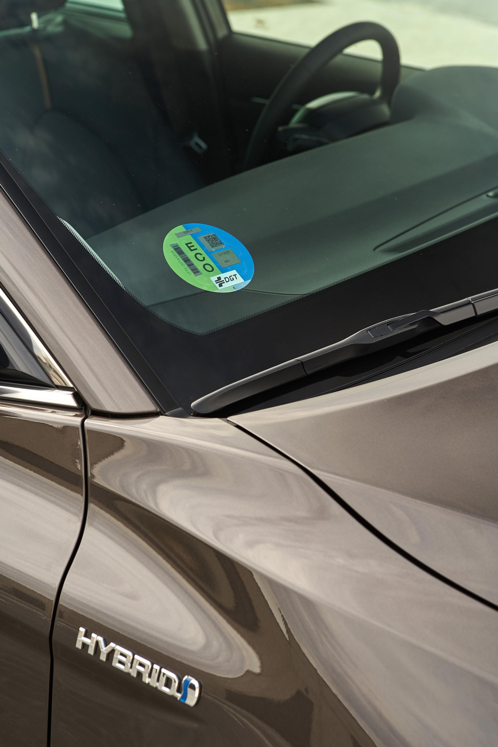 El sistema de etiquetas de la DGT, a punto de cambiar