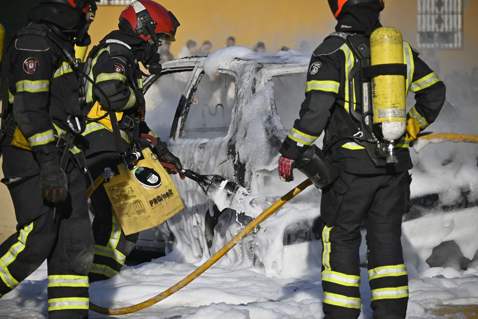 Imágenes del simulacro de incendio en el Funcadia