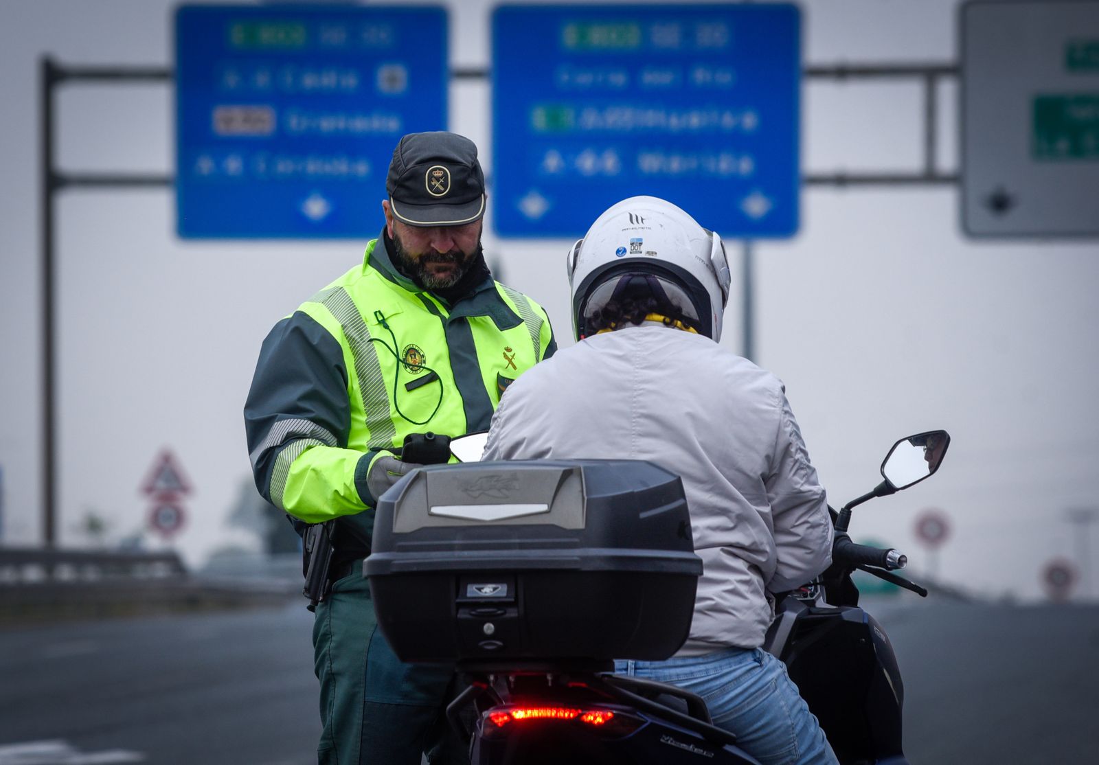 Imágenes de la madrugada de Nochevieja 2024, en Sevilla