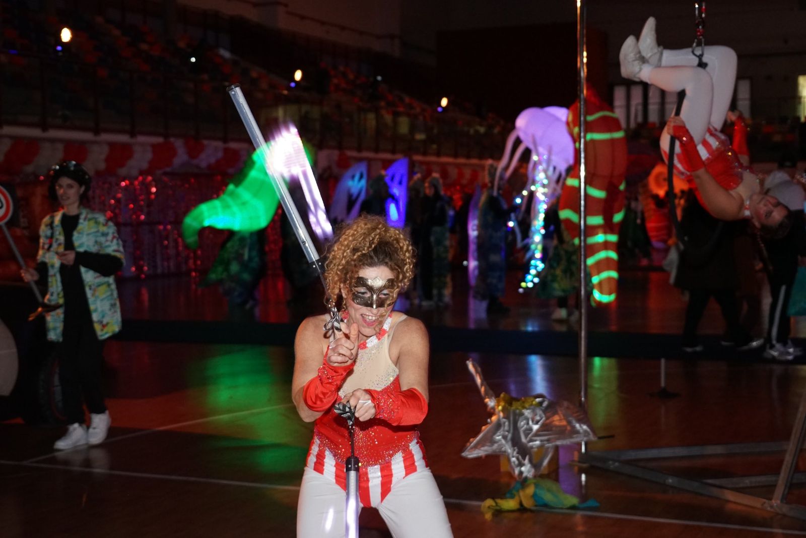 La lluvia no pudo con una ilusión desbordante en Vícar: la cabalgata estática, en imágenes