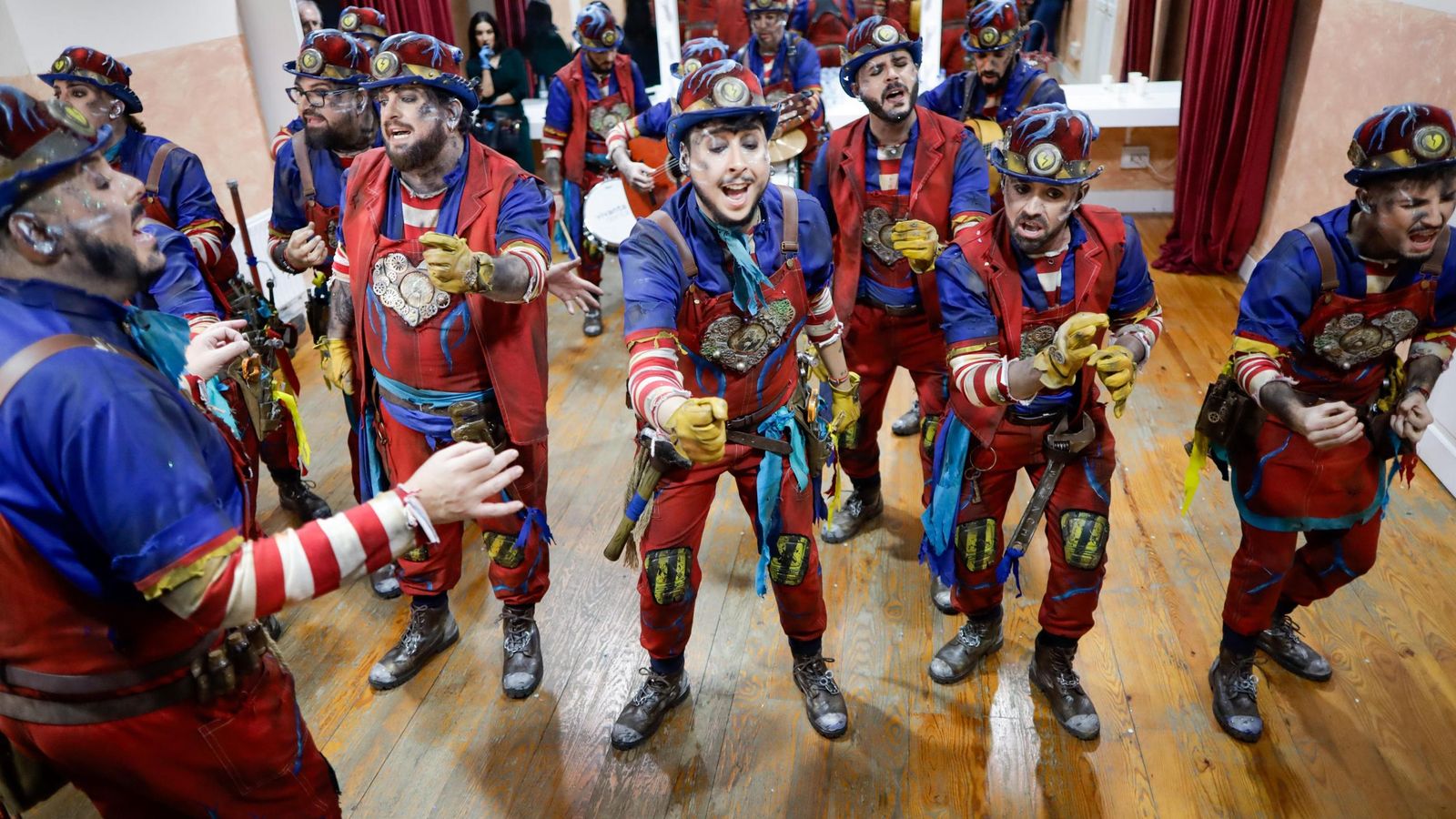 Búscate entre las mejores imágenes de la primera sesión de semifinales del COAC 2025