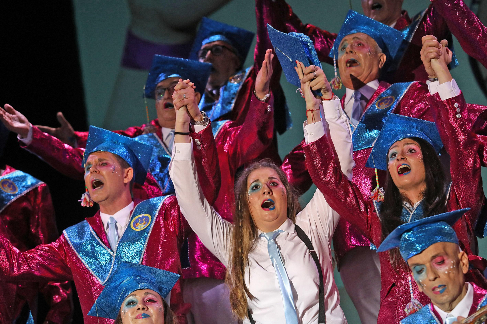 Actuación del coro 'Carrera oficial'