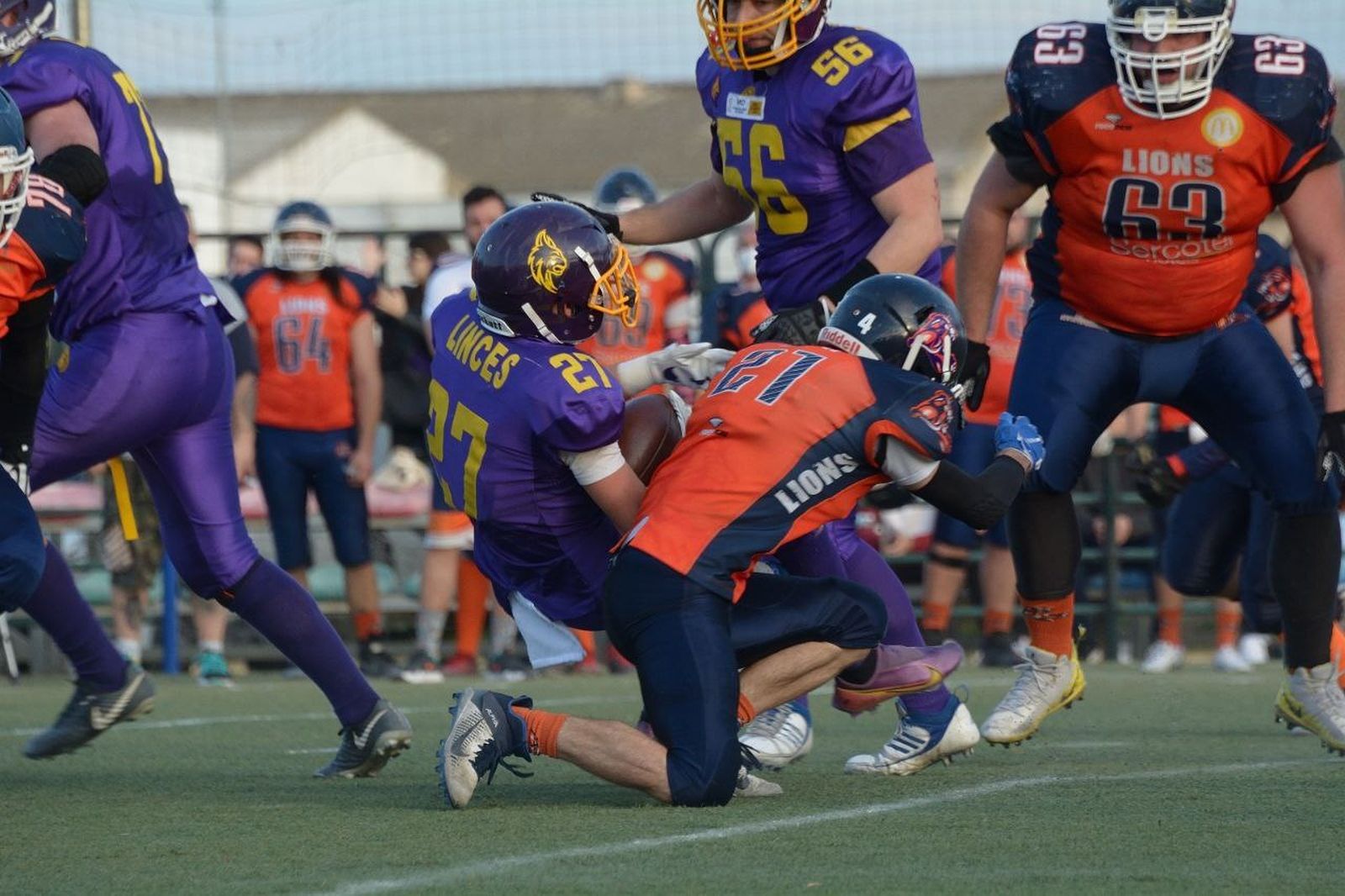 Instantánea perteneciente al duelo Linces-Lions disputado esta temporada en la LNFA Serie B.