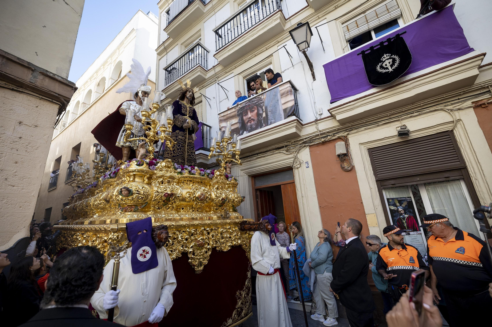 Las imágenes de la cofradía de La Sentencia de la Semana Santa de Cádiz 2023