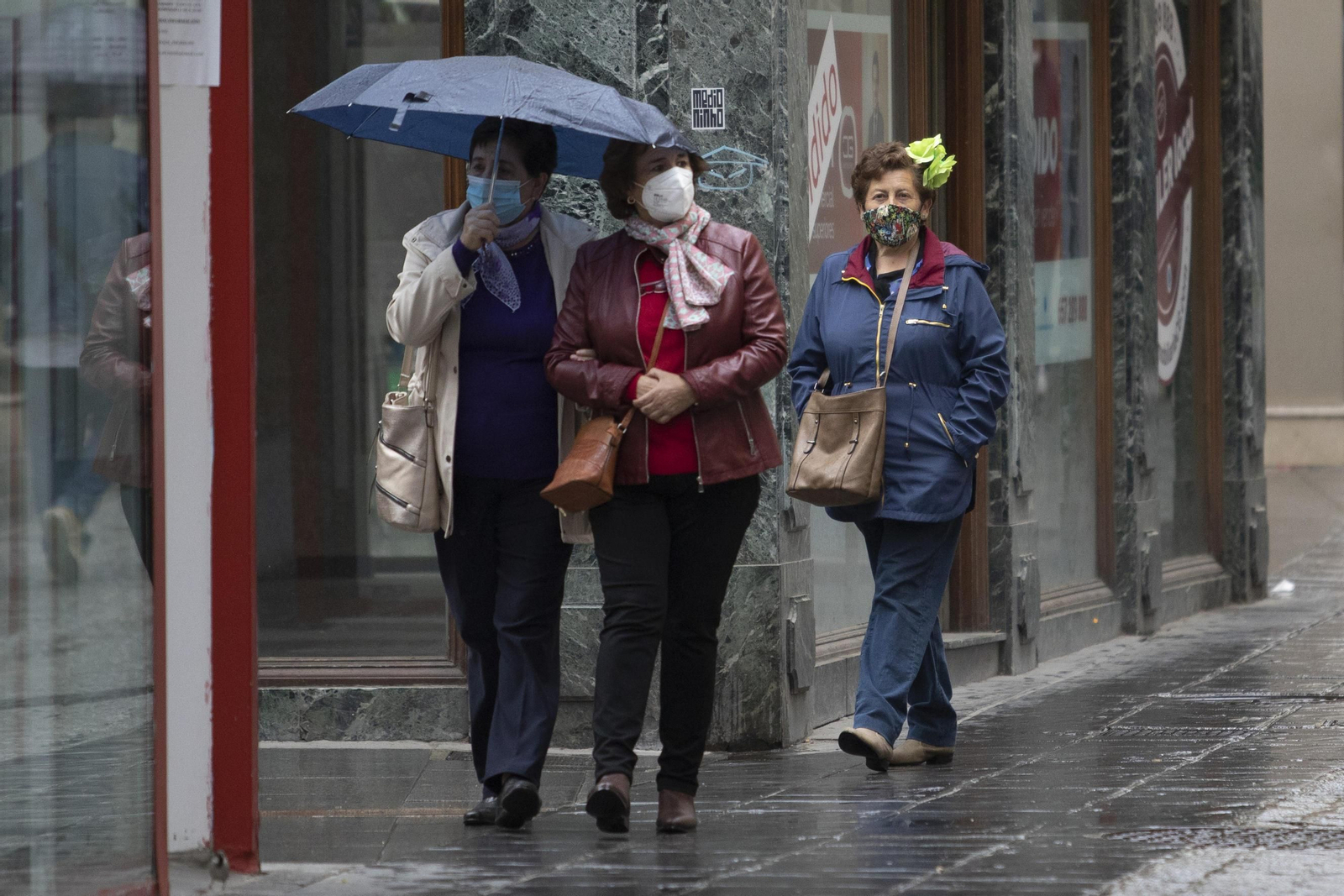 Fotos: Granada se queda con las ganas de más Día de la Cruz por la tarde