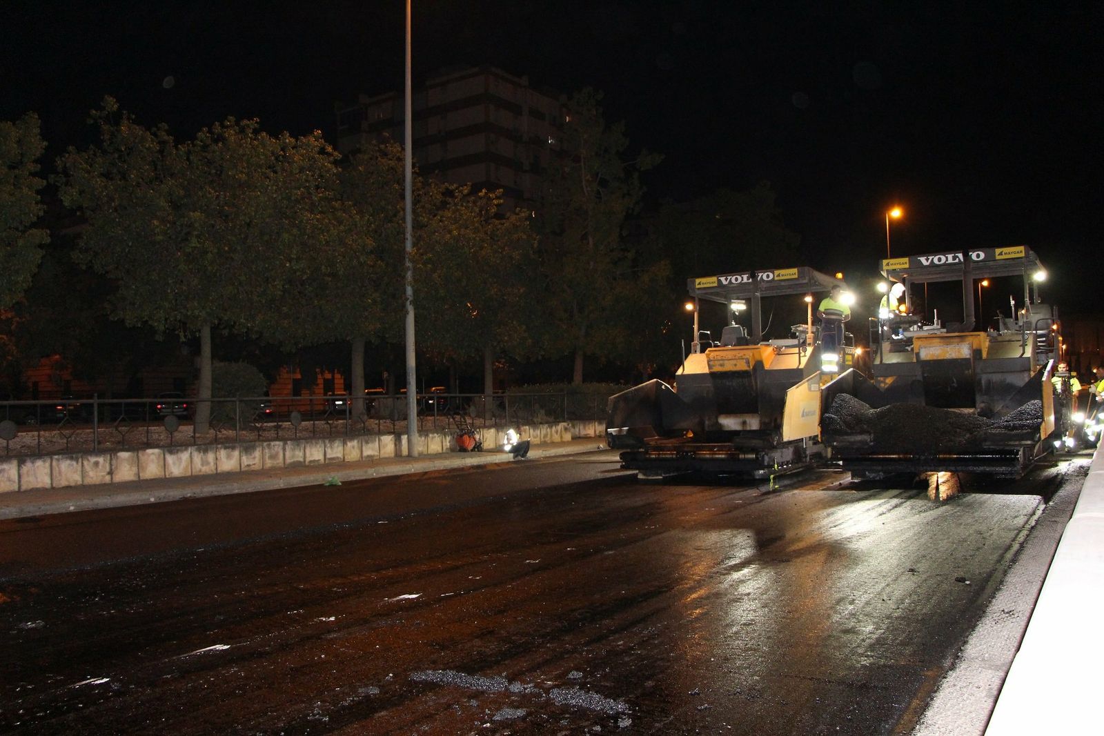 Trabajos de renovación del firme de la Ronda Urbana Norte.