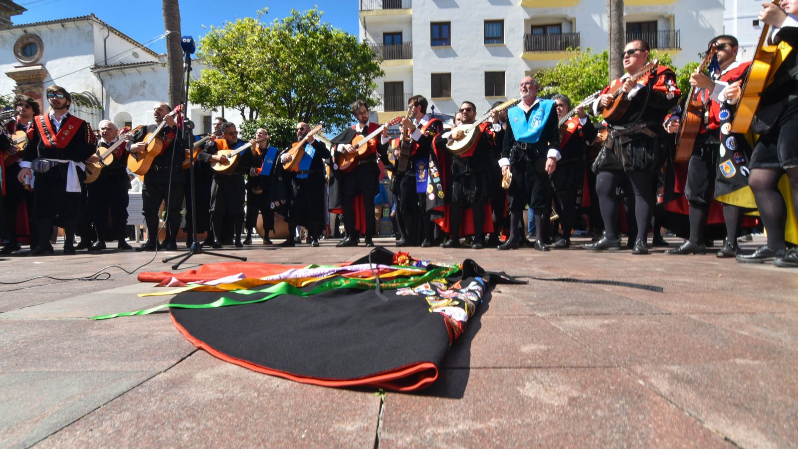 Fotos del pasacalles del X Certamen Internacional de Tunas Ciudad de Algeciras