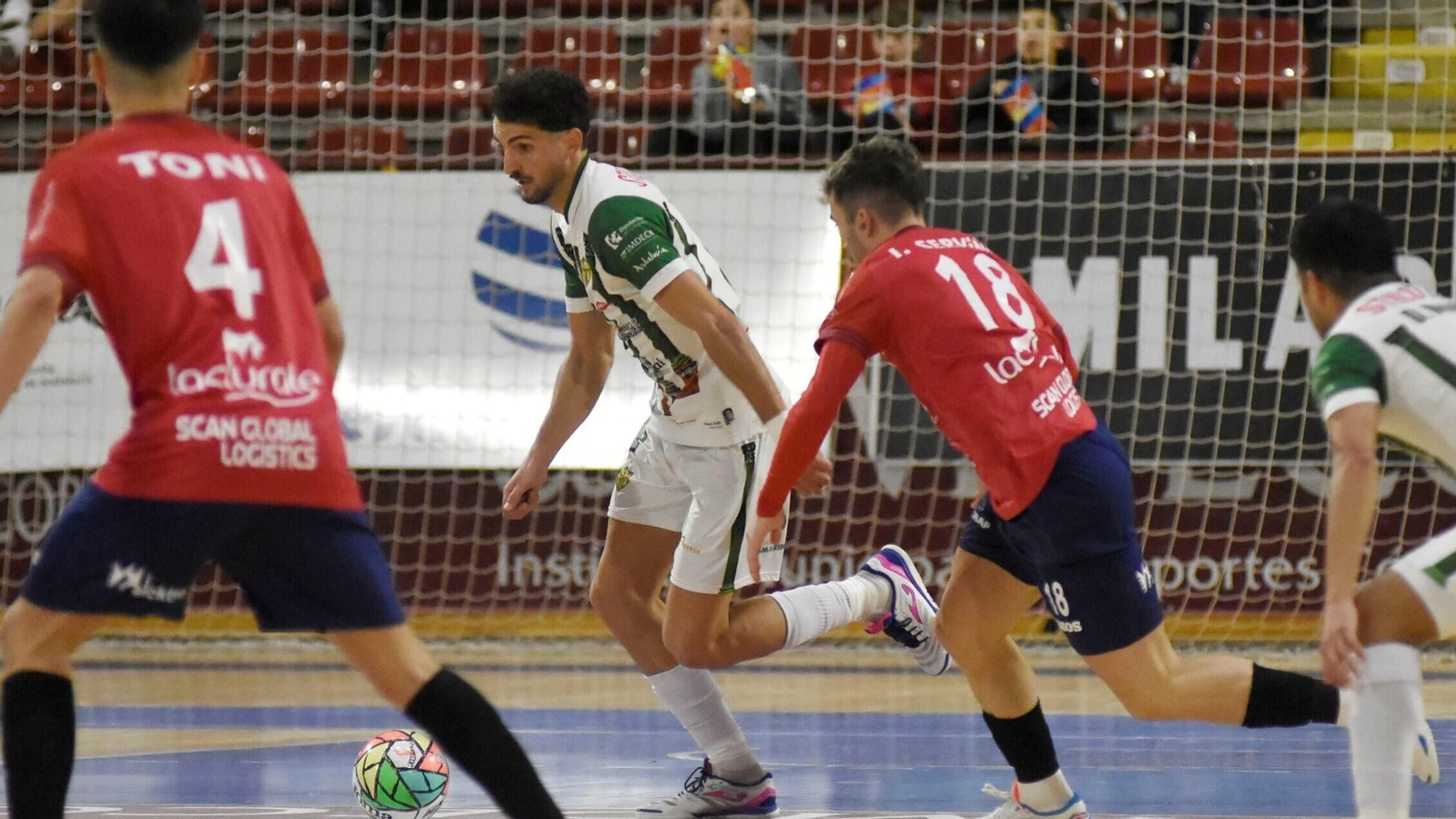 Las mejores fotos del triunfo del Córdoba Futsal ante Osasuna Magna Las mejores fotos del triunfo del Córdoba Futsal ante Osasuna Magna