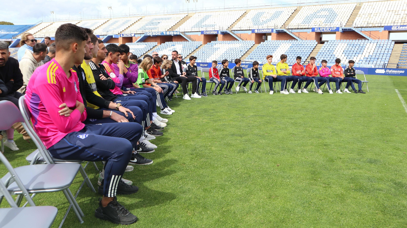 Las mejores imágenes de la renovación de Rubén Gálvez