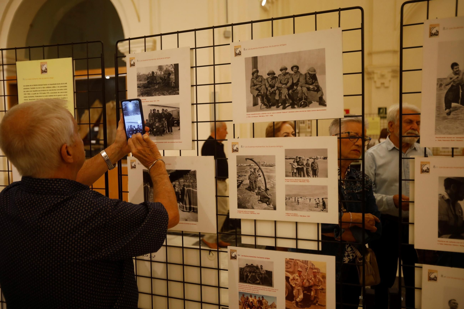 La exposición 'La mili en el Sáhara', en imágenes