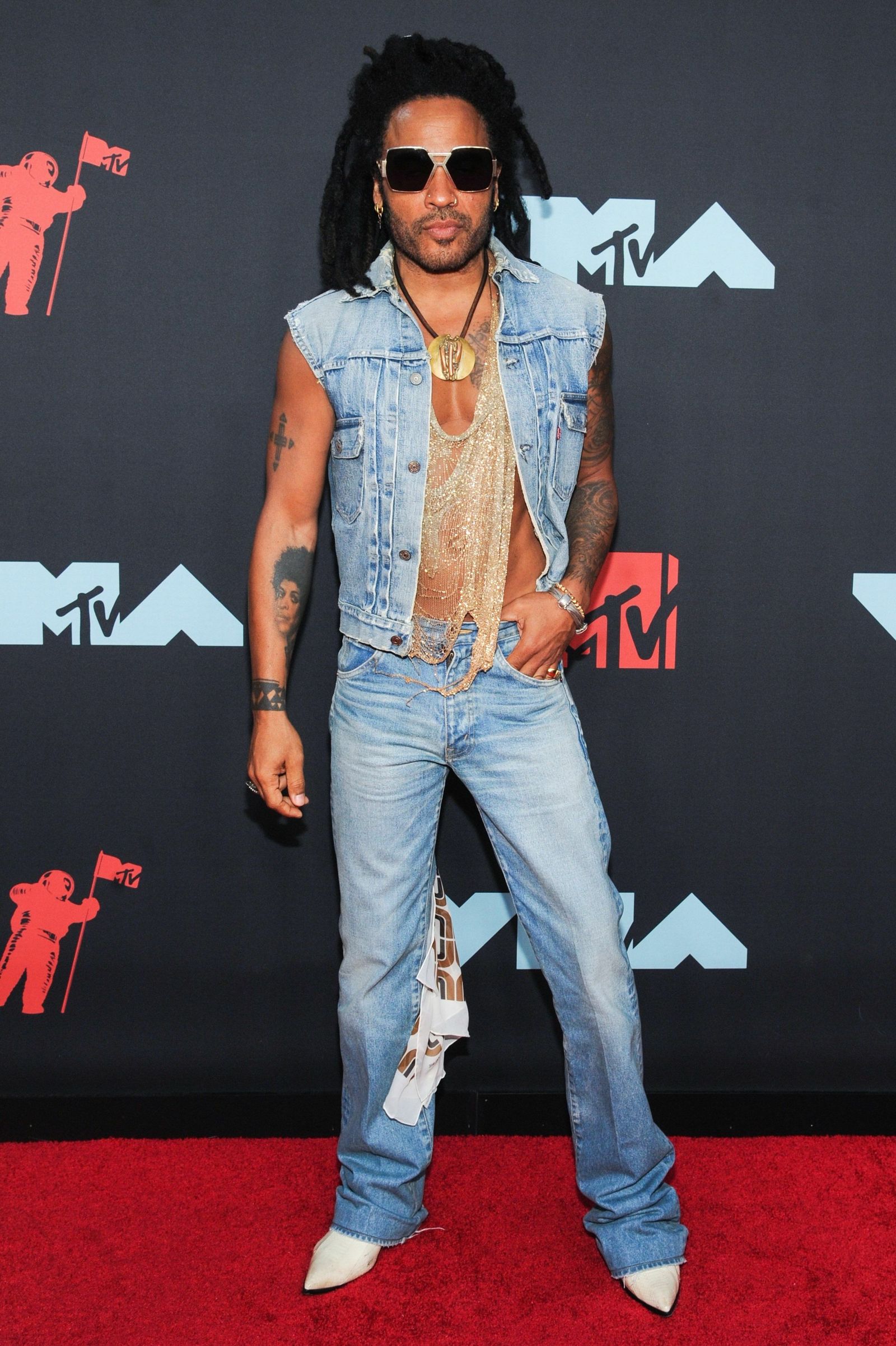 Derroche de color y looks imposibles en la alfombra roja de los MTV Video Music Awards