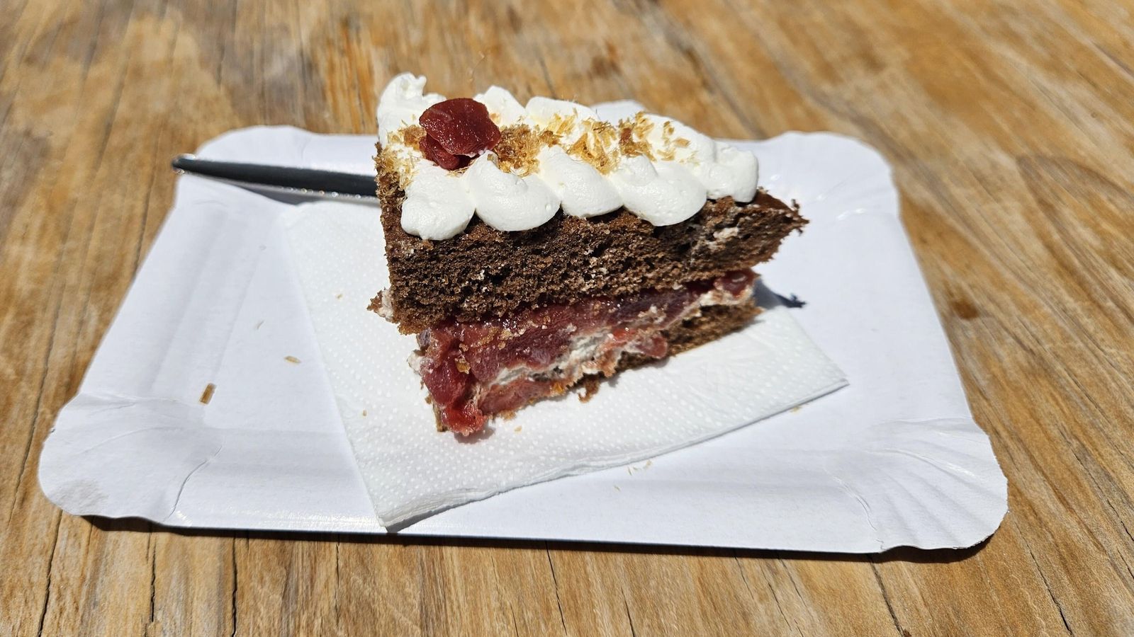 'Selva Negra Almadrabera', una de las tapas de la Ruta del Atún de Zahara 'Selva Negra Almadrabera', una de las tapas de la Ruta del Atún de Zahara
