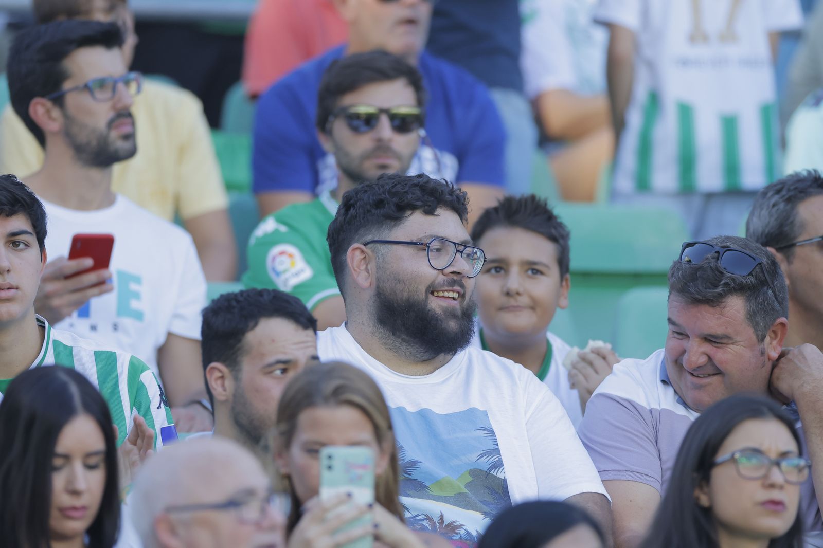 Búscate en las fotos del Betis-Cádiz