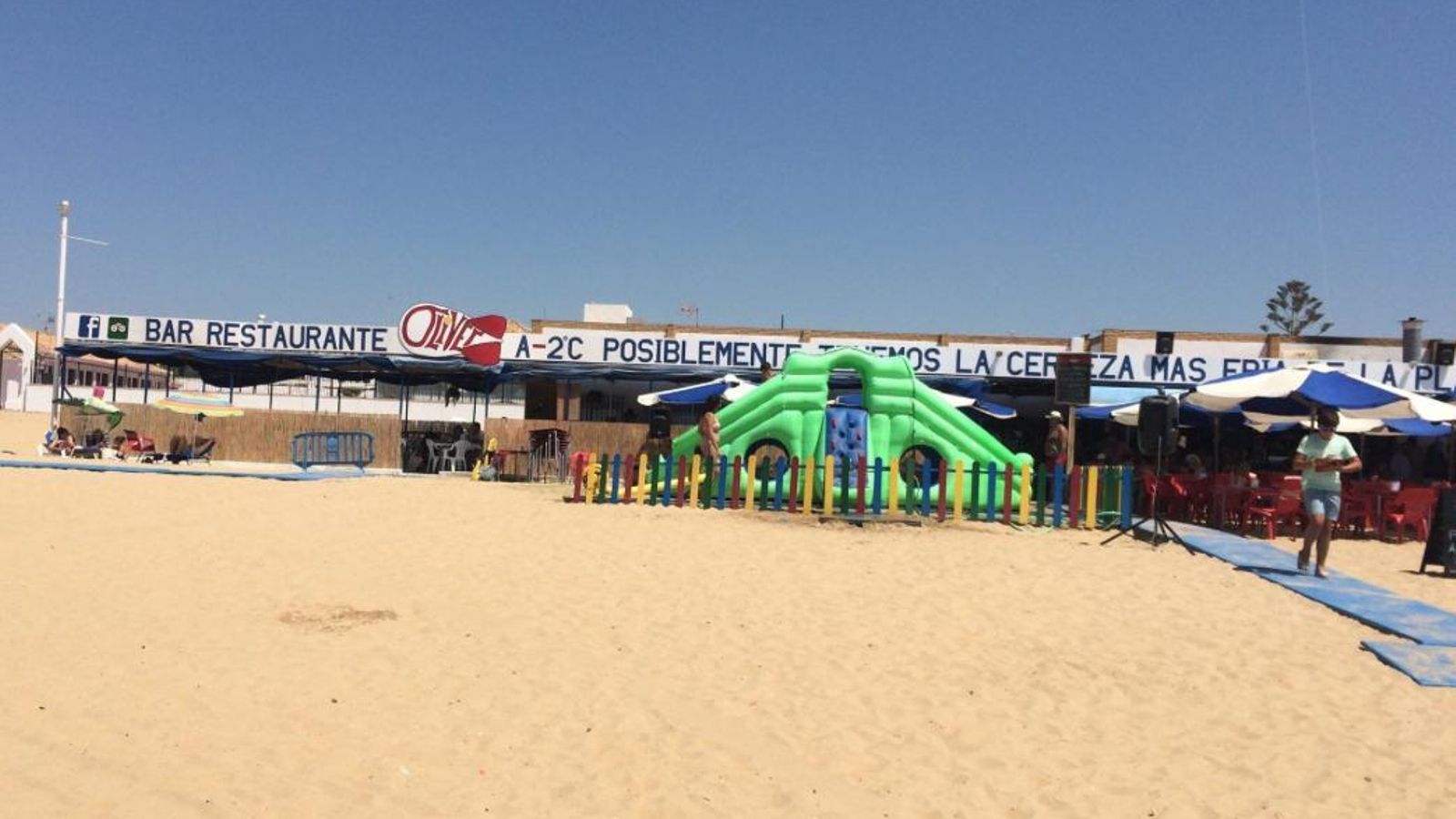 Exterior del chiringuito Oliver