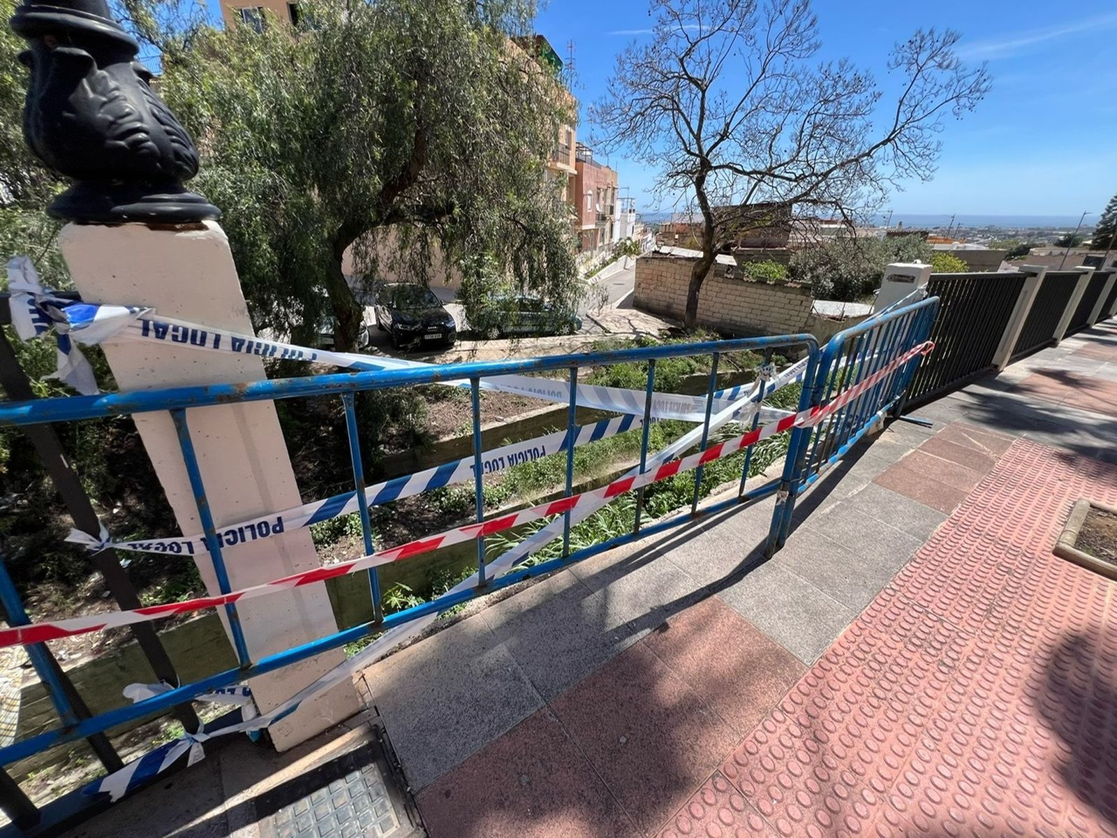 El PSOE de Motril exige al Ayuntamiento la limpieza urgente del tramo de la Rambla de las Brujas