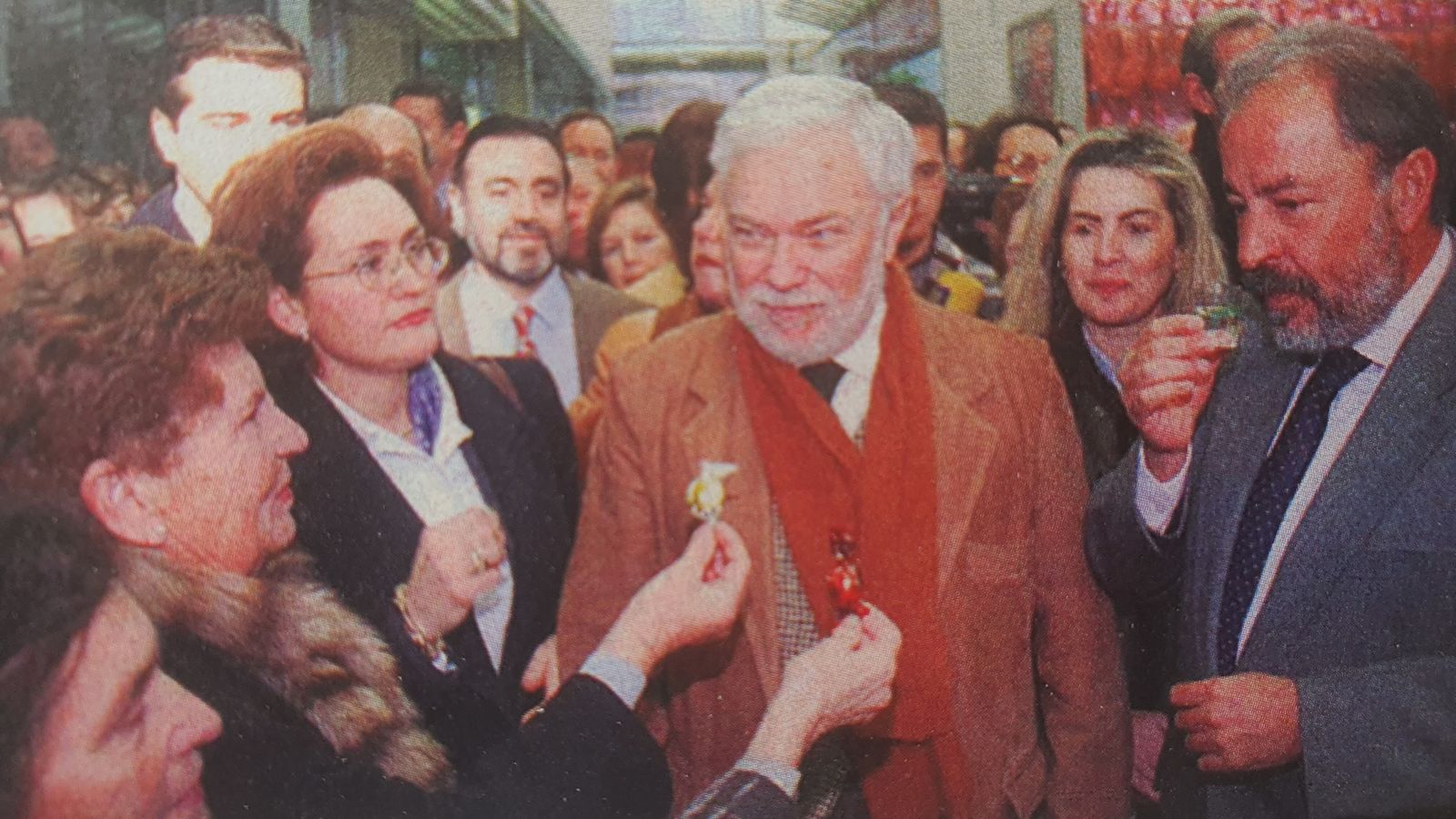 El alcalde de Granada, en la inauguración del Mercado de San Agustín.