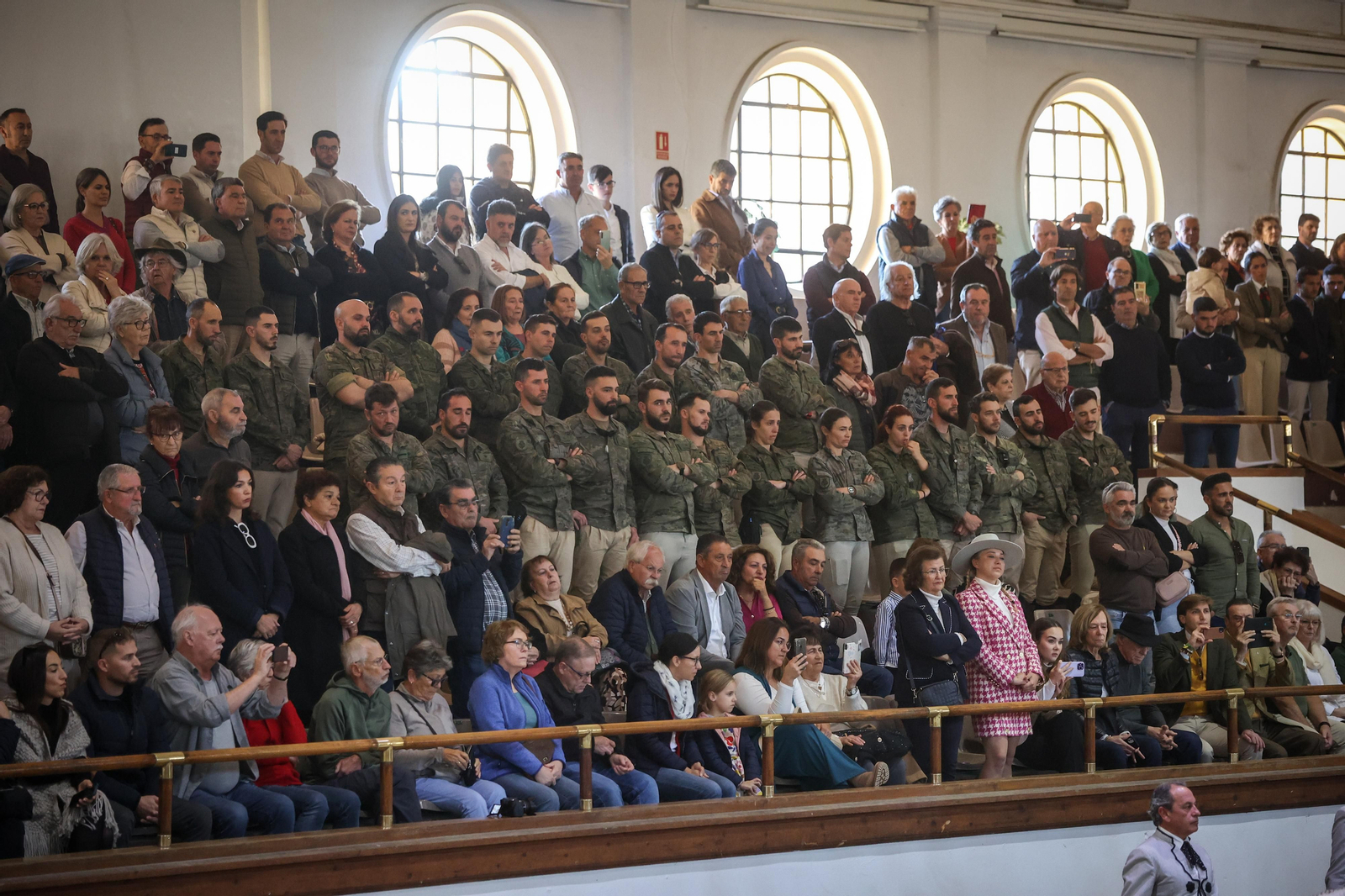 Emotiva despedida del jinete Manolo Ruíz en la Real Escuela