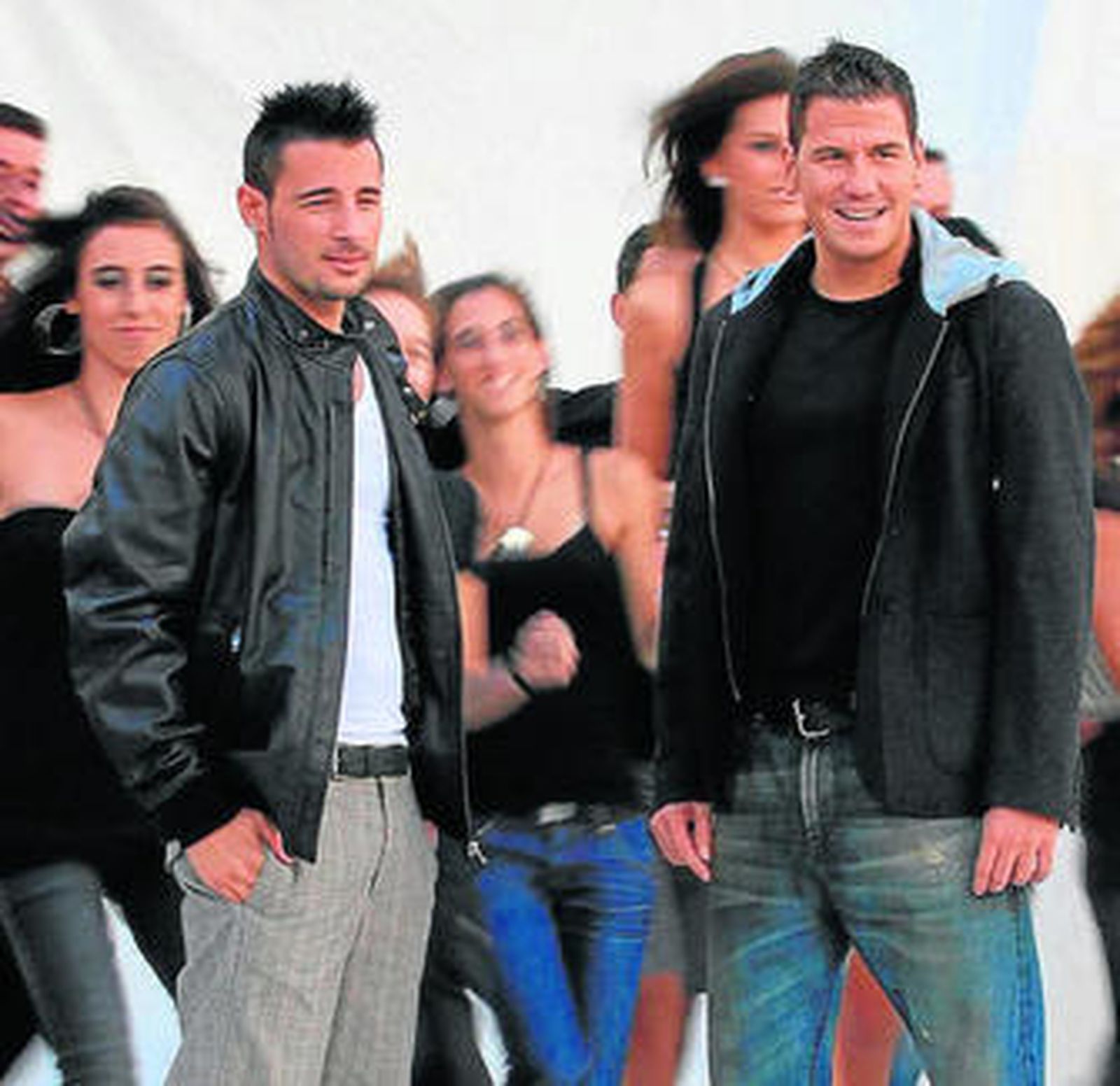 'Andy y Lucas' posando para la foto de su último disco.