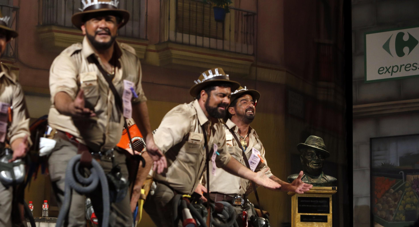 Los Indiana Jones de los callejones