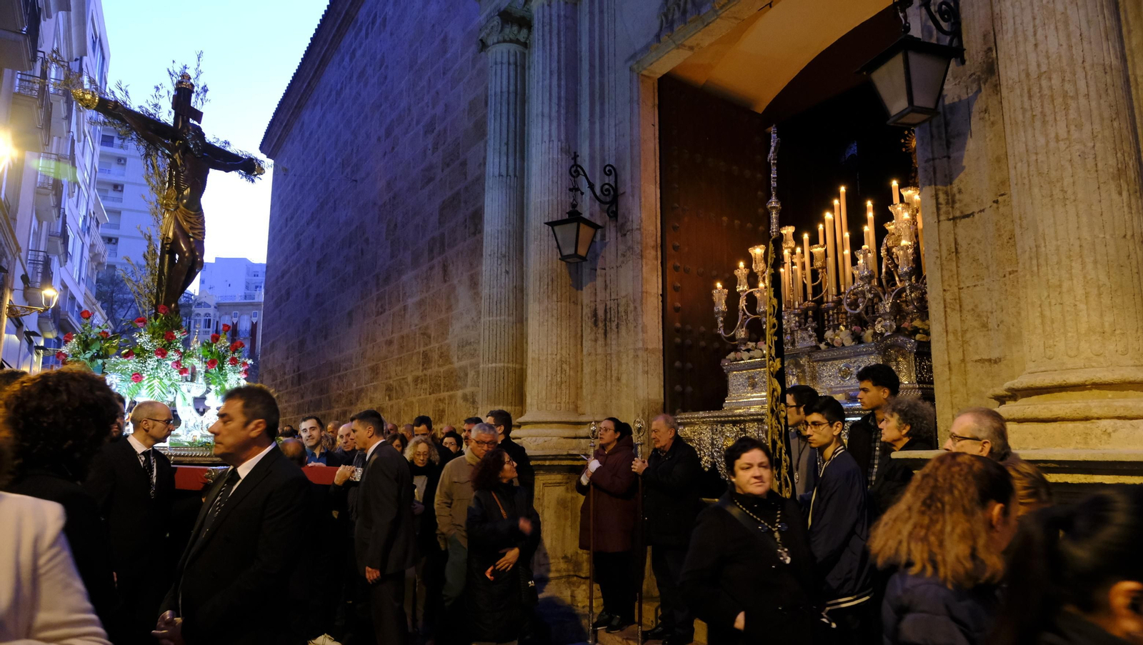 Las imágenes del Vía Crucis del Cristo de la Escucha