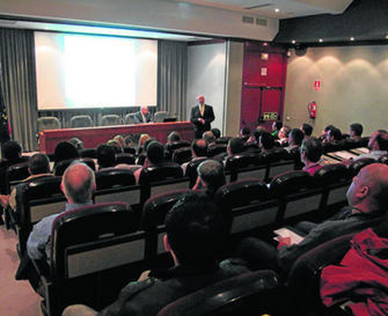 Un instante de la jornada informativa para la comunidad portuaria sobre el sistema DuePort.