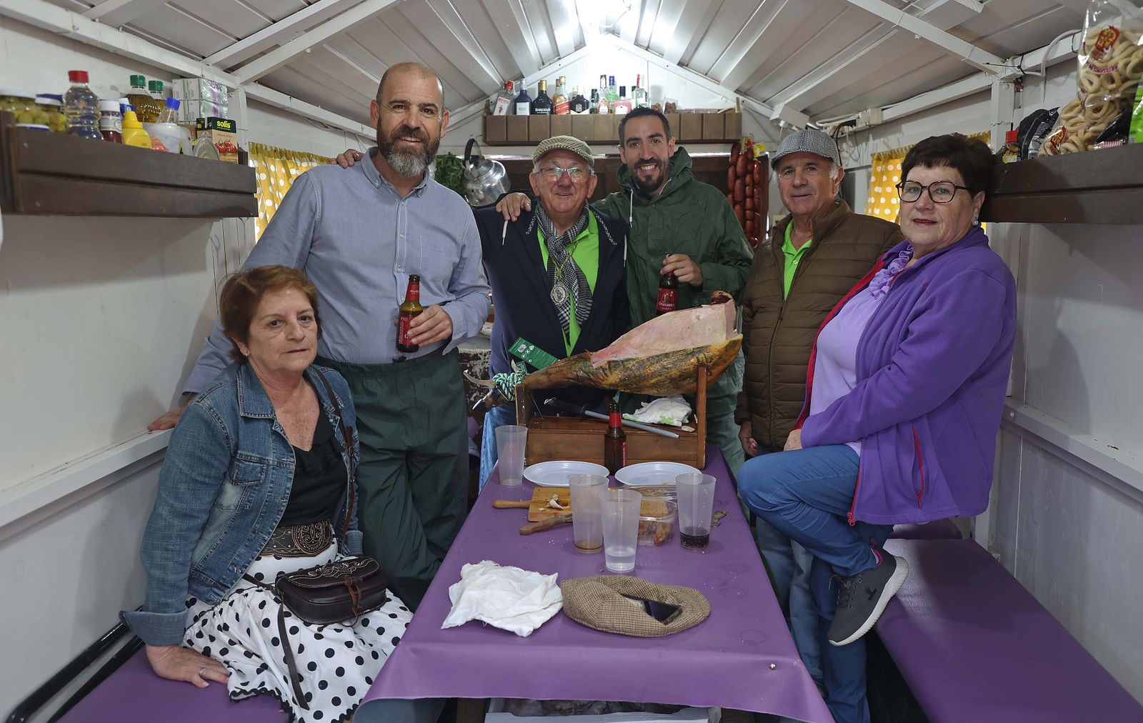 Búscate en las fotos del sábado en la romería de Los Barrios