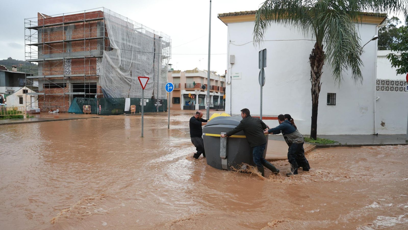El distrito malagueño de Campanillas tras las lluvias de la borrasca 'Laurence', en imágenes