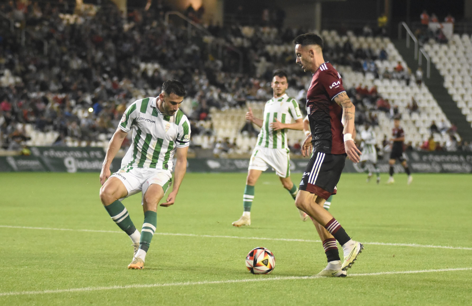 Imágenes del partido entre el Córdoba y el Recreativo de Huelva en El Arcángel