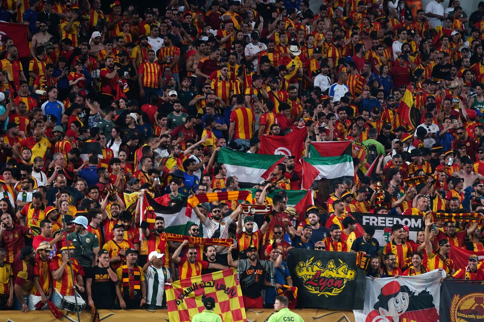 Esperance Tunisie - Chelsea (14).jpg Esperance Tunisie - Chelsea (14).jpg