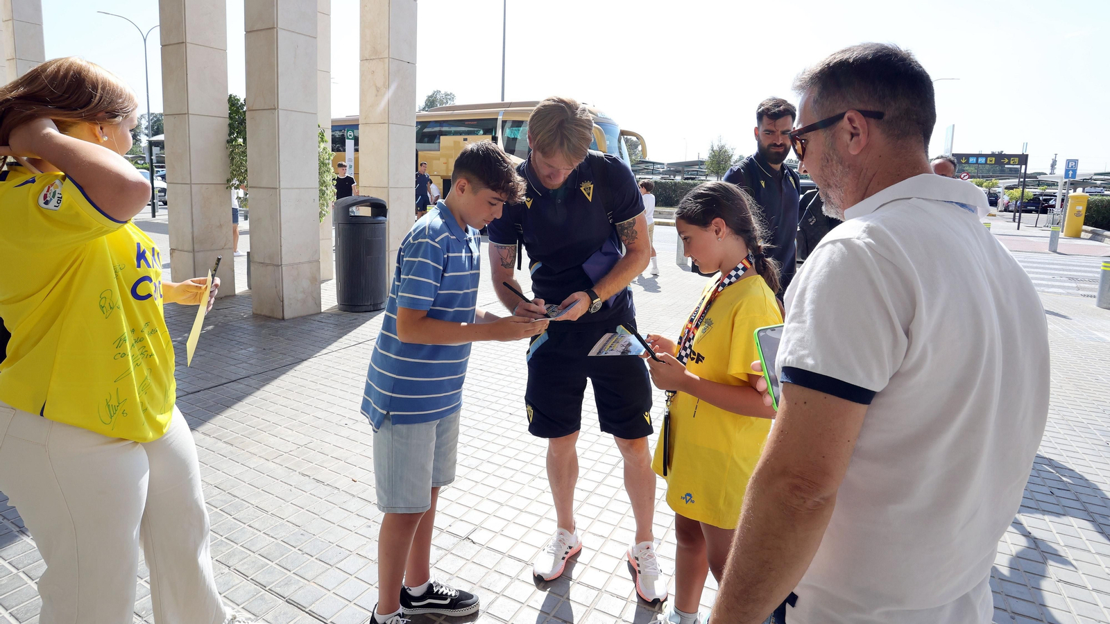 El Cádiz C.F. viaja a Elche en busca de la gloria