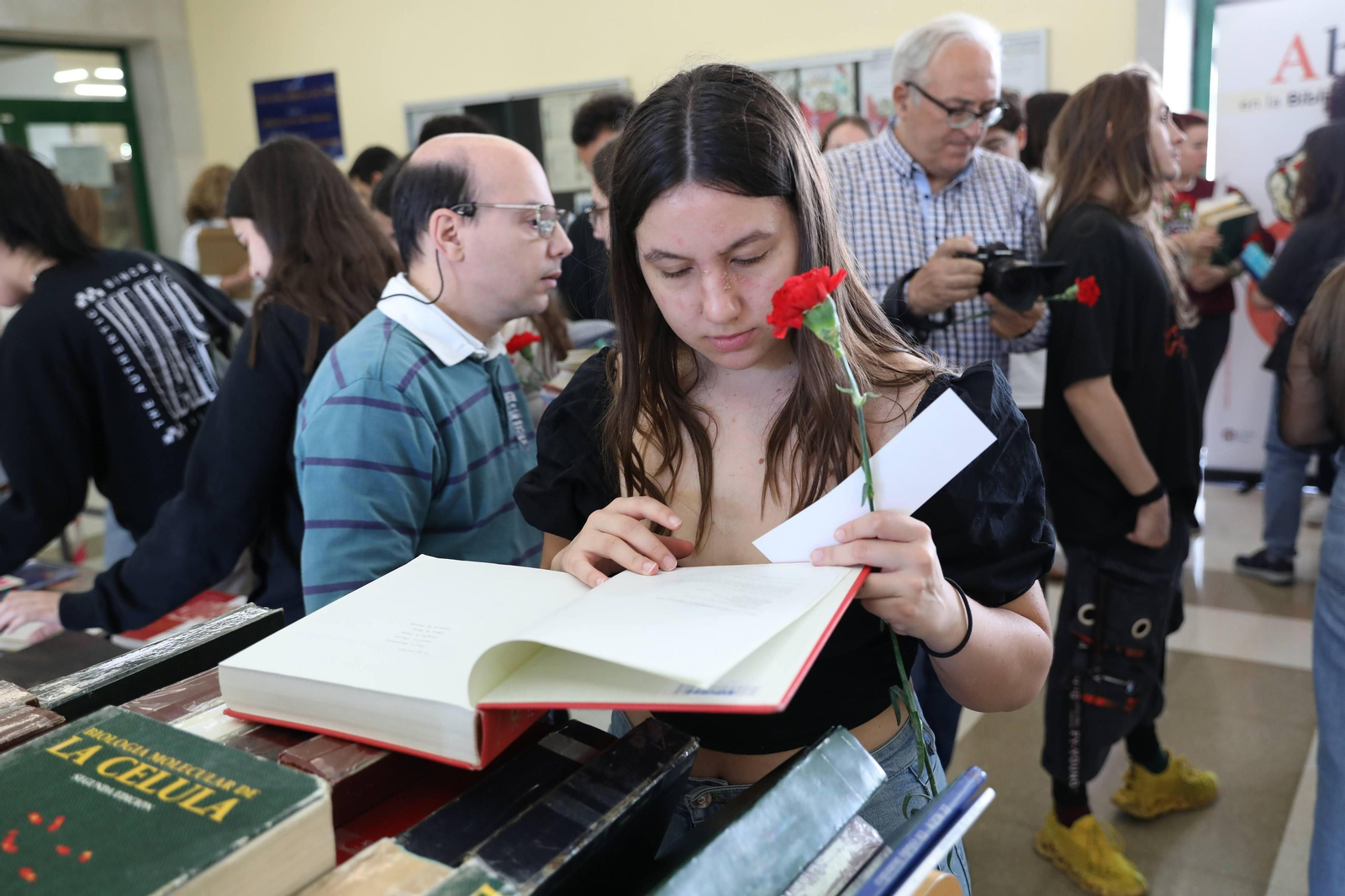 La Universidad de Córdoba celebra el Día del Libro, en imágenes