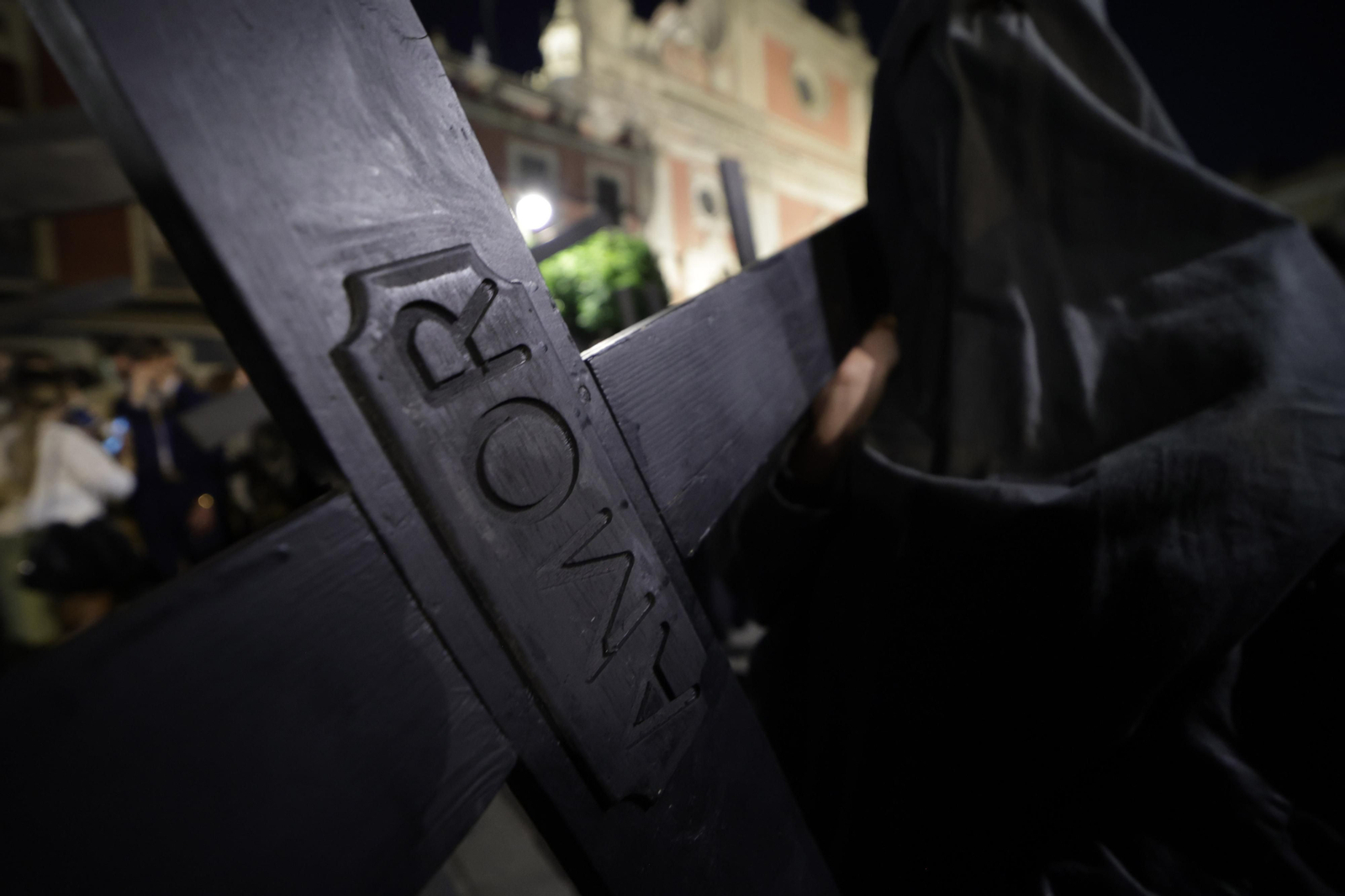 La salida de la Hermandad de el Amor en imágenes