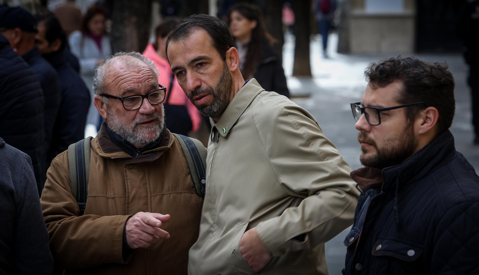 Los bomberos de Jerez marchan hasta el Ayuntamiento