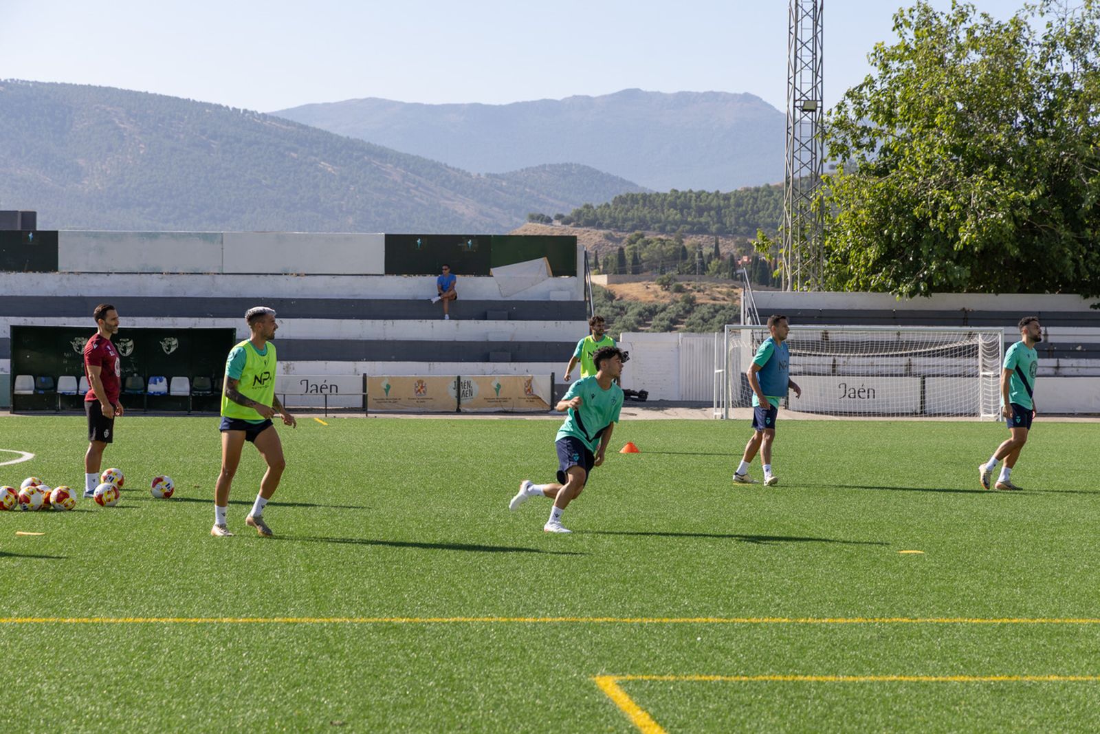 El primer entrenamiento del Real Jaén de la temporada 2025-26