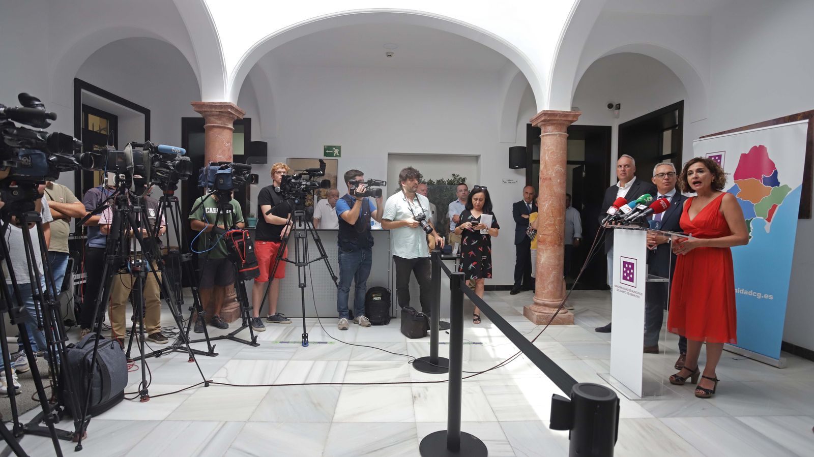 Fotos de la visita de María Jesús Montero a Algeciras