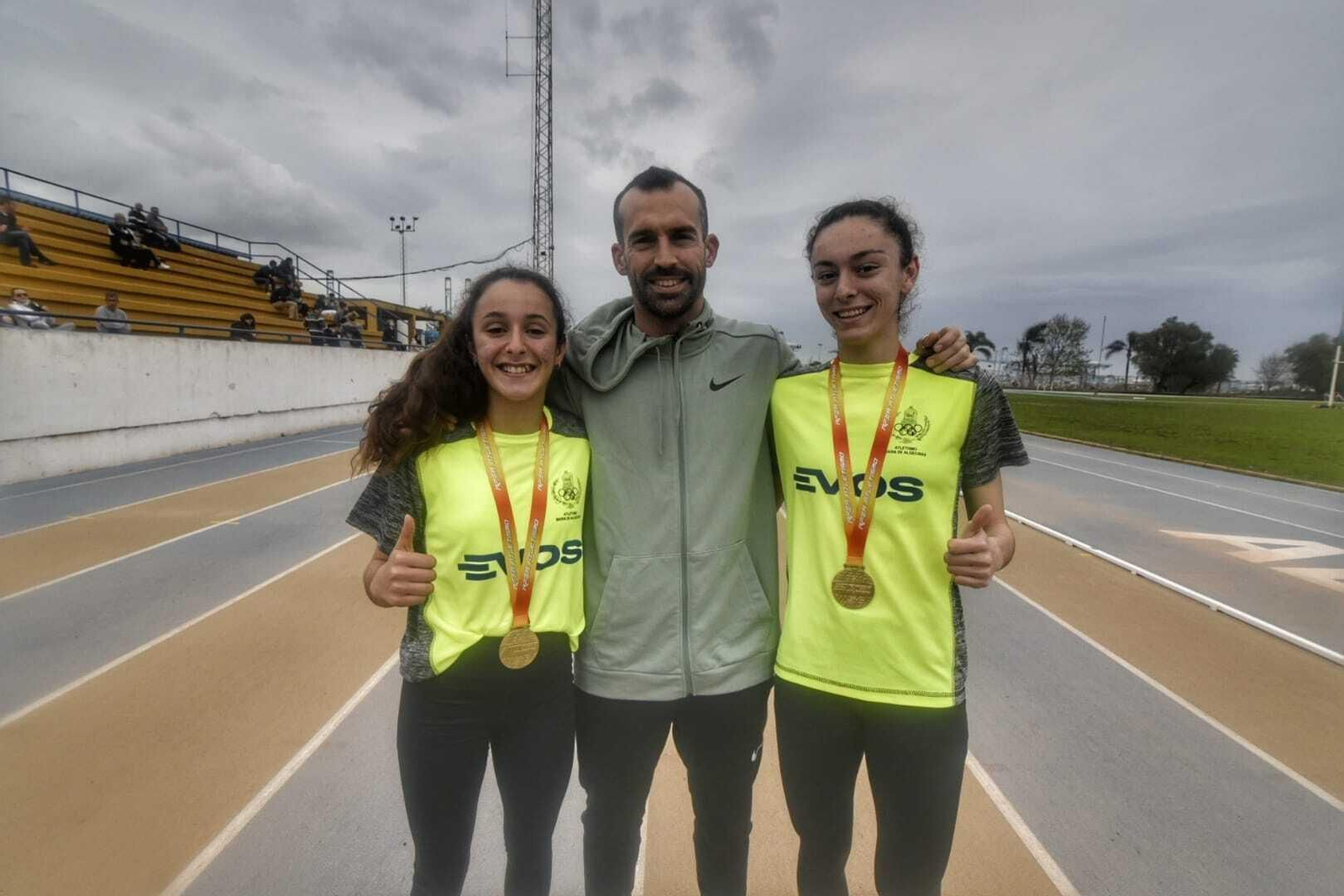 Marina Delgado, Saúl Sáez y Ana Prieto, en el Enrique Talavera.