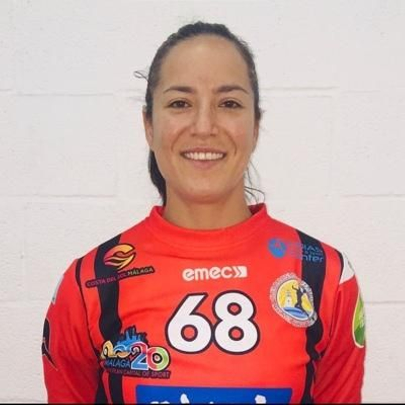 Virginia Fernández.