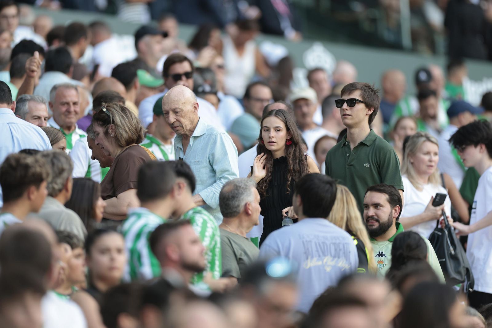 Búscate en las fotos del Betis - Athletic Club