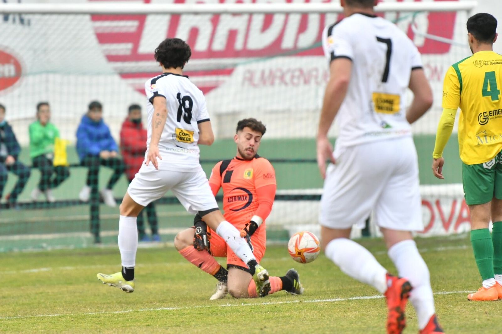Las fotos del CD Pozoblanco - UD Los Barrios (1-1)