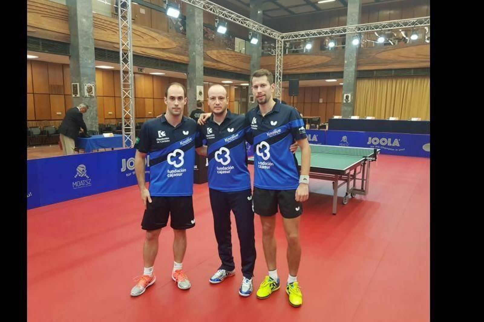 La tripleta del Cajasur-Knolive Priego, tras su partido en tierras húngaras.