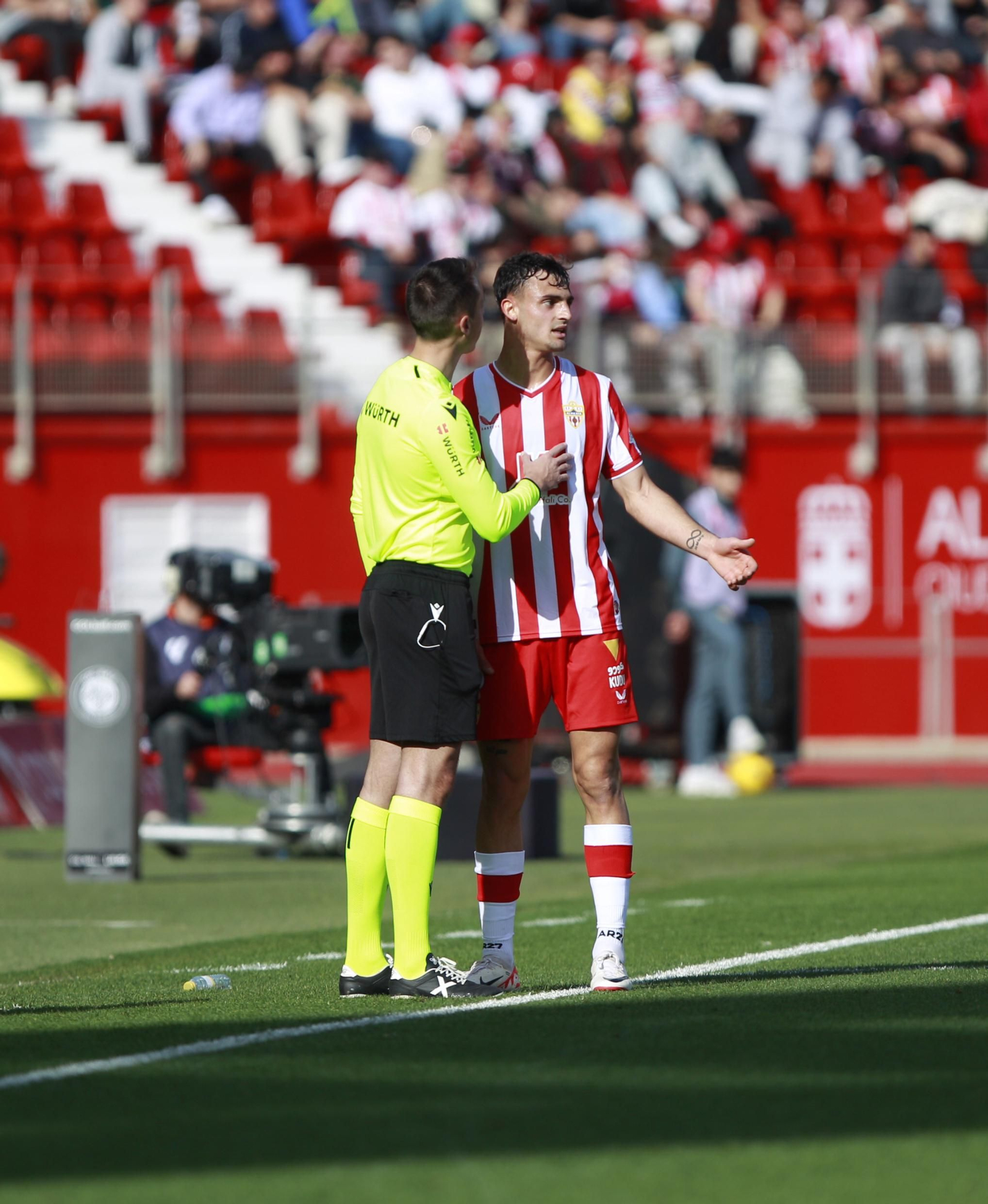 Las mejores imágenes del partido de fútbol U.D. Almería-Girona F.C.