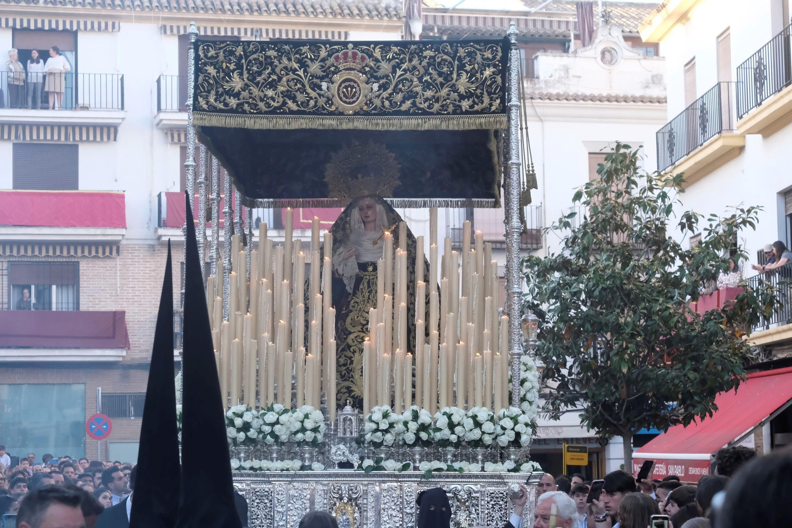 Viernes Santo en Córdoba: la procesión de la Expiración, en imágenes
